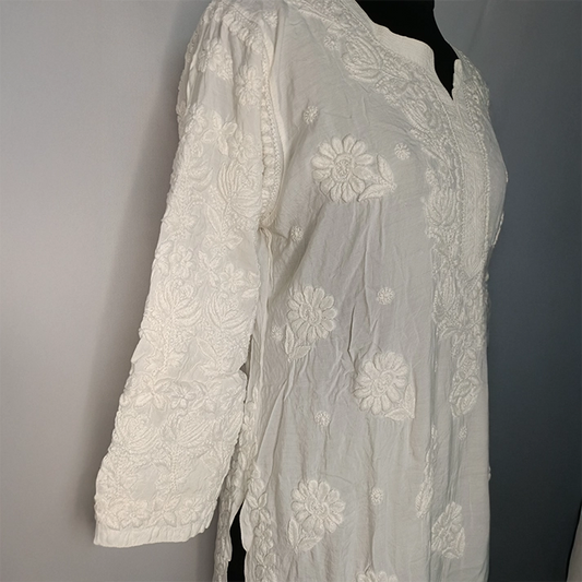 Elegant 3D White Muslin Long Kurti