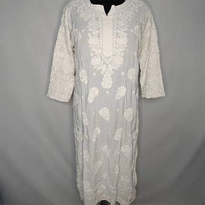 Elegant 3D White Muslin Long Kurti