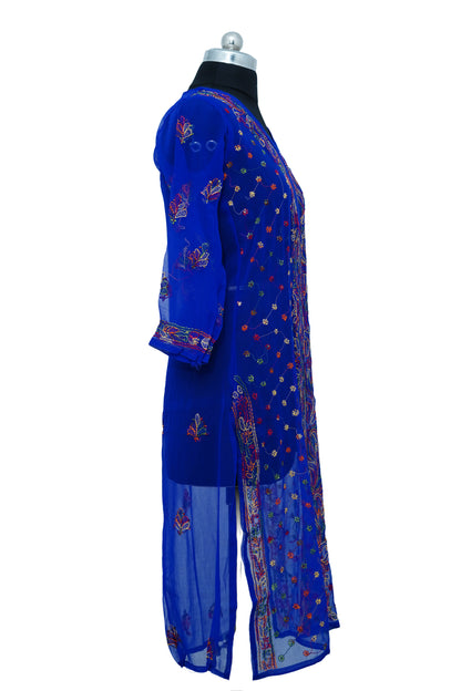 Multicolor embroided